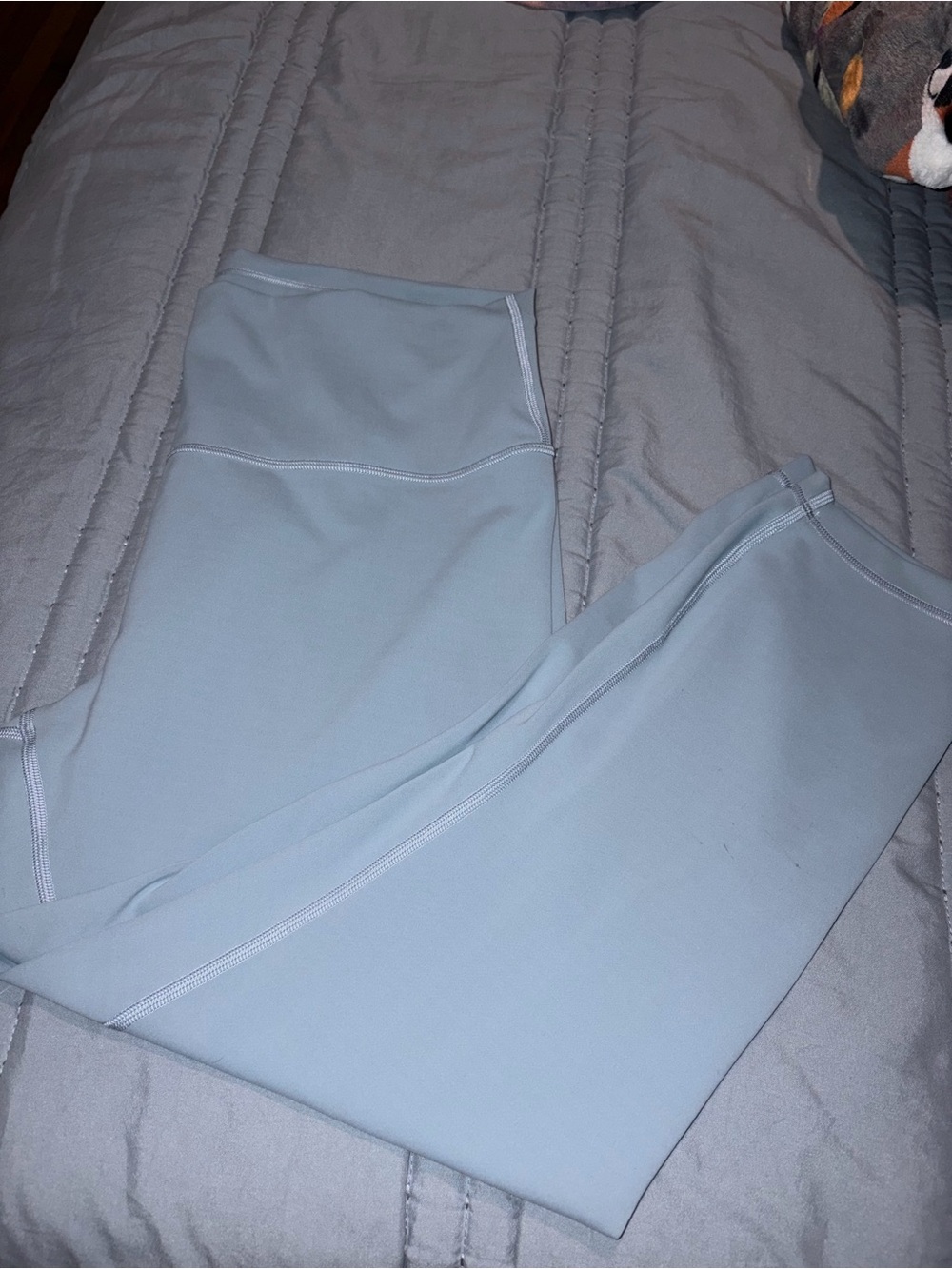 Flawed Lululemon size 14 leggings